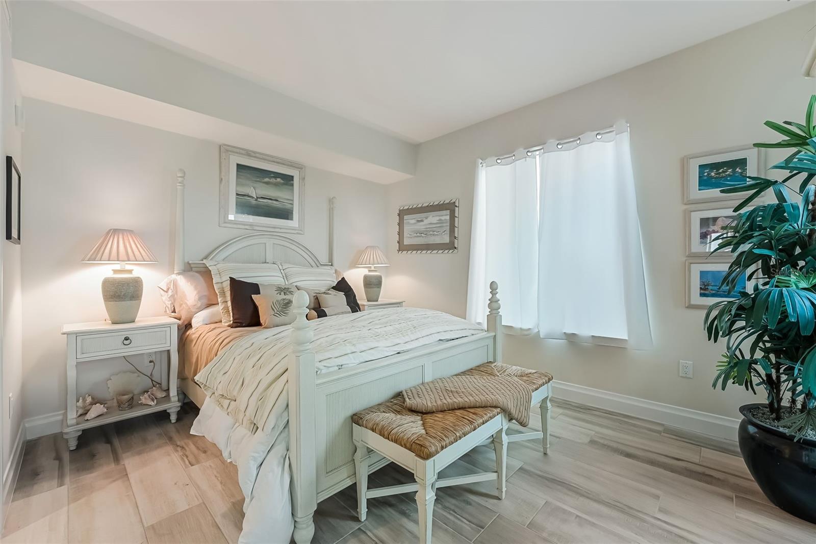 SUNSET POINTE AT COLLANY KEY III CONDO - Residential