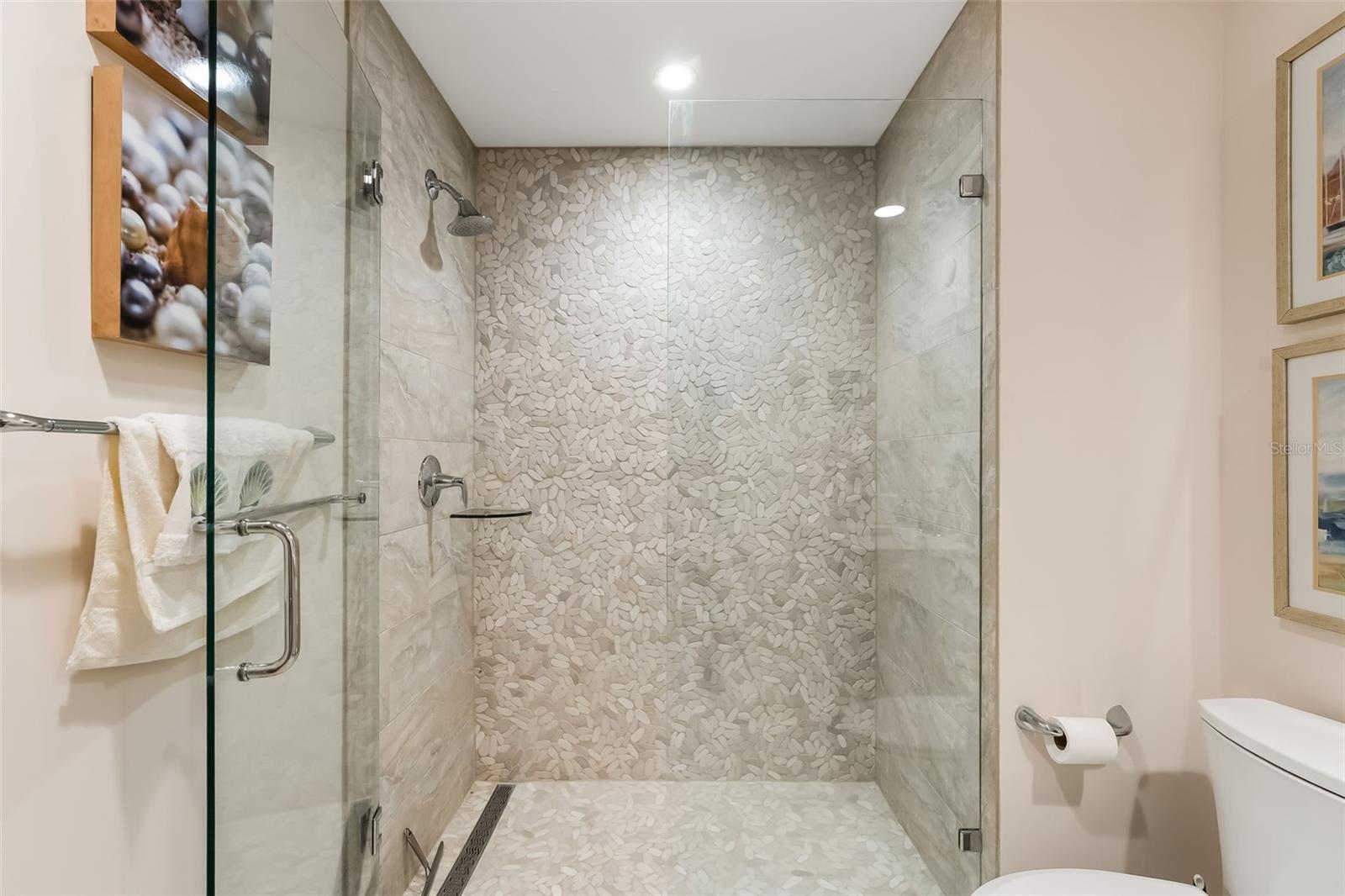SUNSET POINTE AT COLLANY KEY III CONDO - Residential