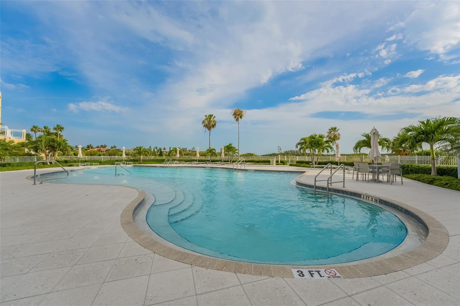 SUNSET POINTE AT COLLANY KEY III CONDO - Residential