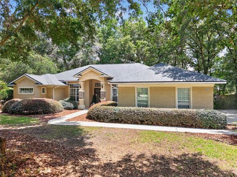 Photo of 4525 SE 48th Place Road, Ocala, FL 34480 (MLS # OM725398)