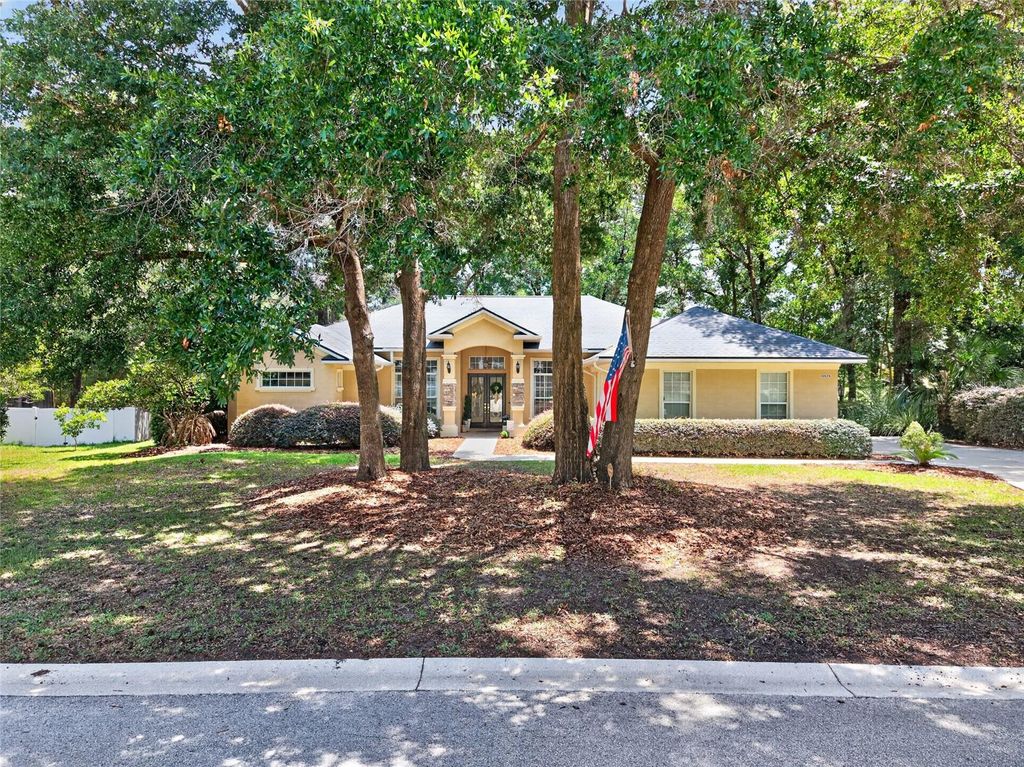 Photo of 4525 SE 48th Place Road, Ocala, FL 34480 (MLS # OM725398)