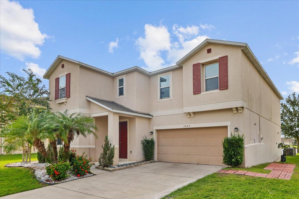 SHINGLE CRK RESERVE / OAKS PH 3 / SHINGLE CREEK - Residential Lease
