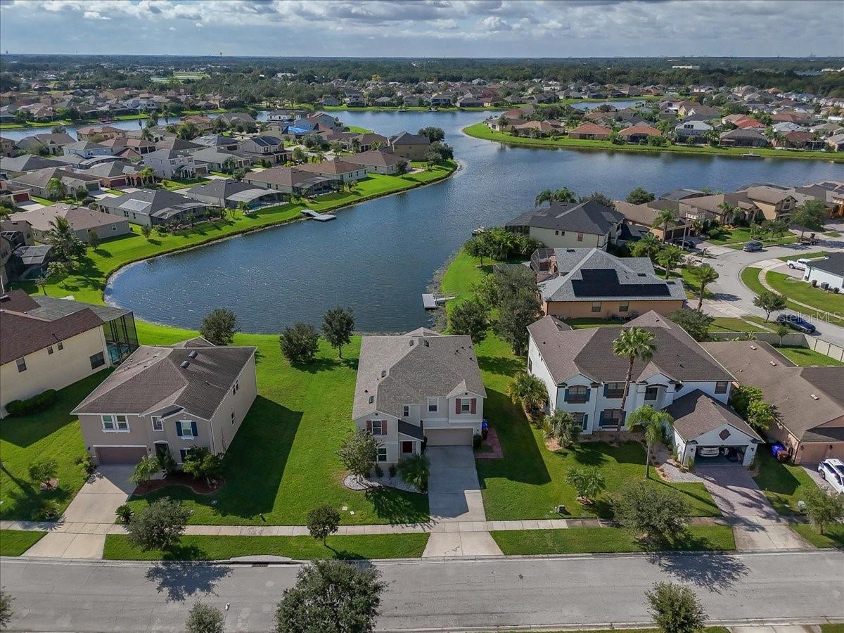 SHINGLE CRK RESERVE / OAKS PH 3 / SHINGLE CREEK - Residential Lease