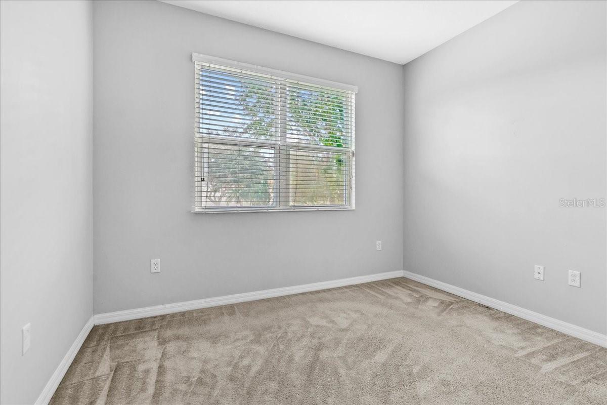 SHINGLE CRK RESERVE / OAKS PH 3 / SHINGLE CREEK - Residential Lease