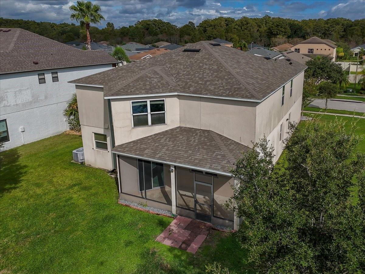 SHINGLE CRK RESERVE / OAKS PH 3 / SHINGLE CREEK - Residential Lease