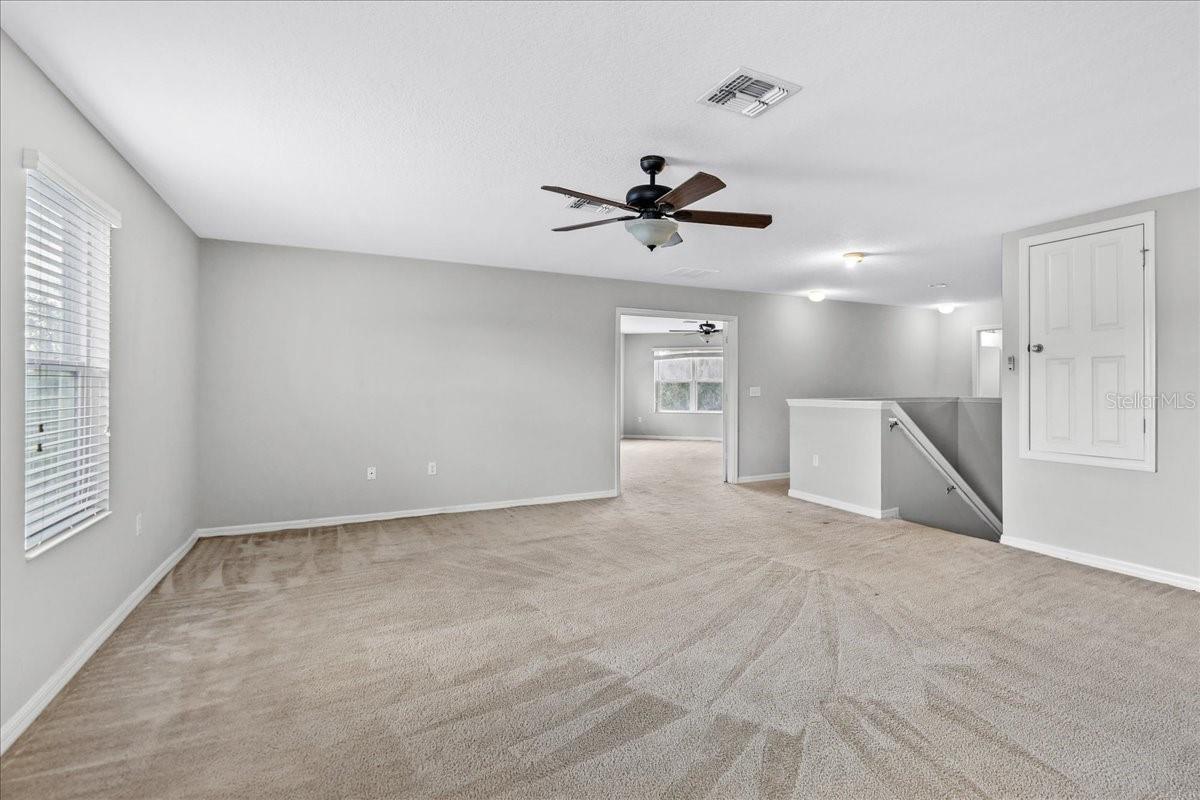 SHINGLE CRK RESERVE / OAKS PH 3 / SHINGLE CREEK - Residential Lease