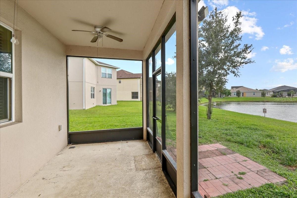 SHINGLE CRK RESERVE / OAKS PH 3 / SHINGLE CREEK - Residential Lease
