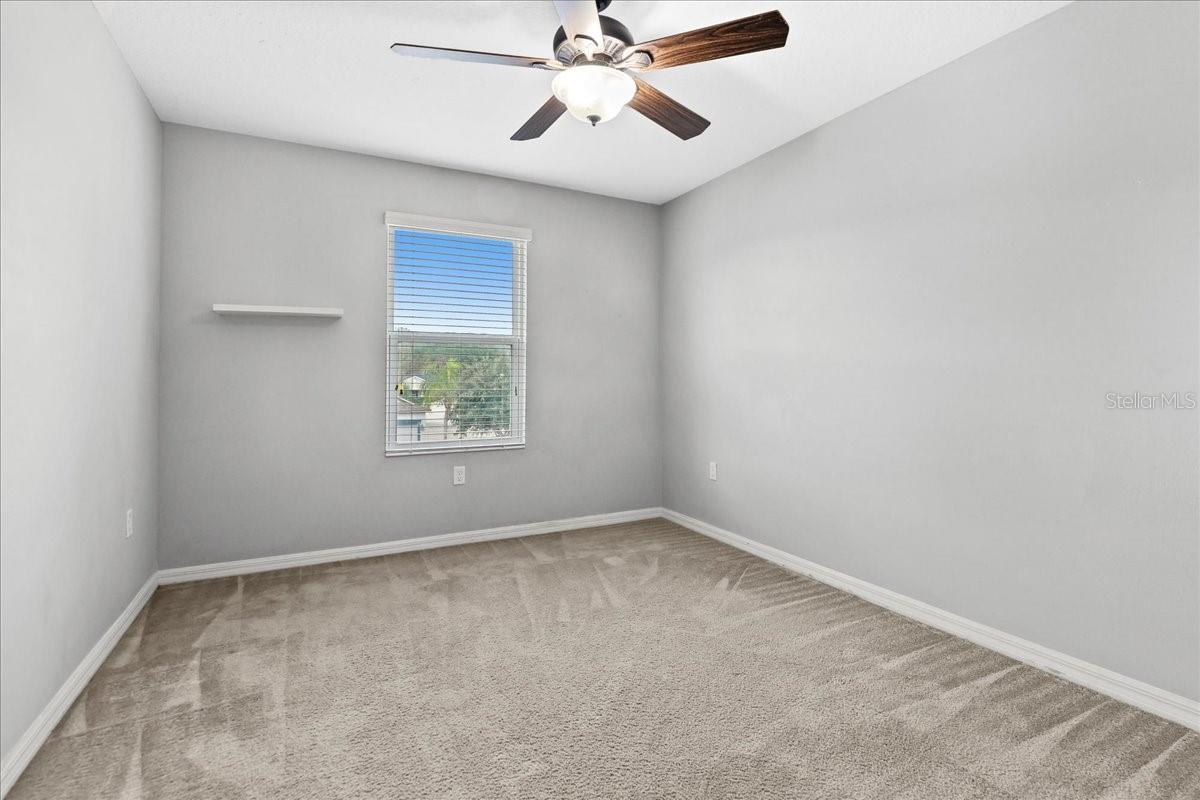 SHINGLE CRK RESERVE / OAKS PH 3 / SHINGLE CREEK - Residential Lease