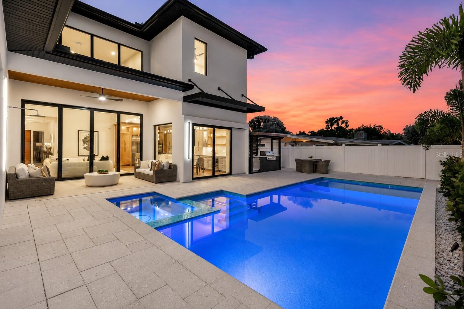 ARLINGTON PARK - Residential