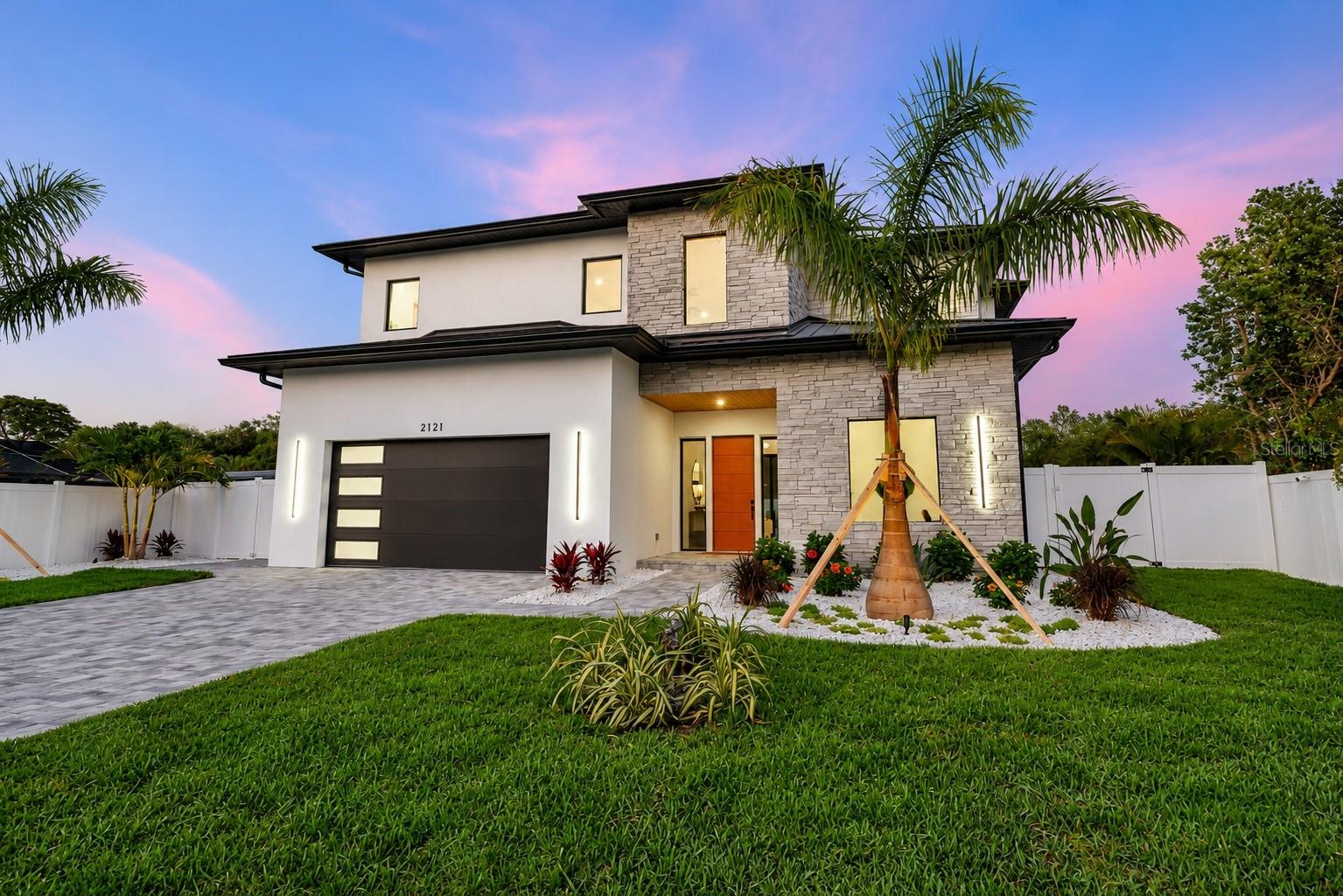 ARLINGTON PARK - Residential