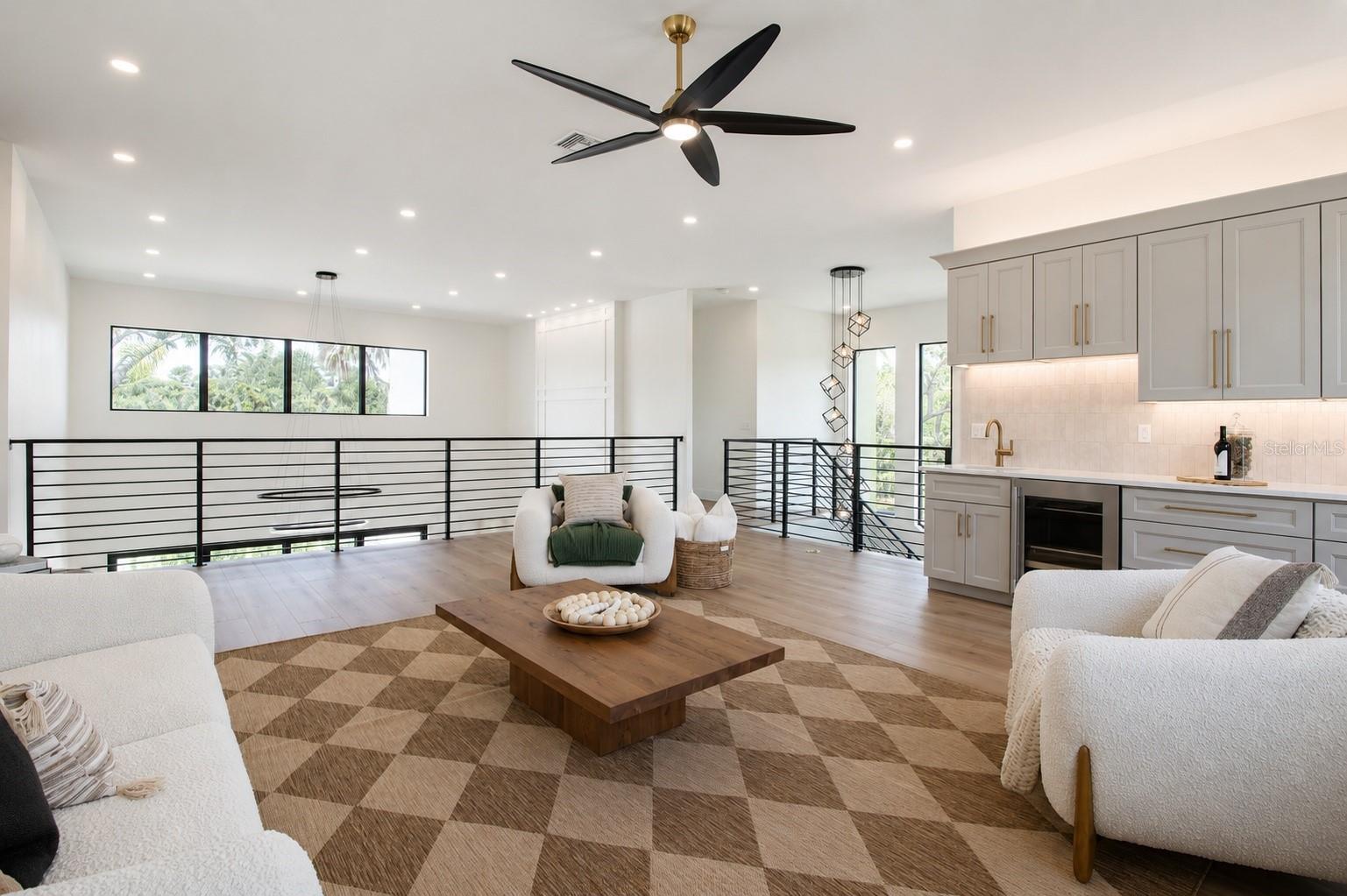 ARLINGTON PARK - Residential