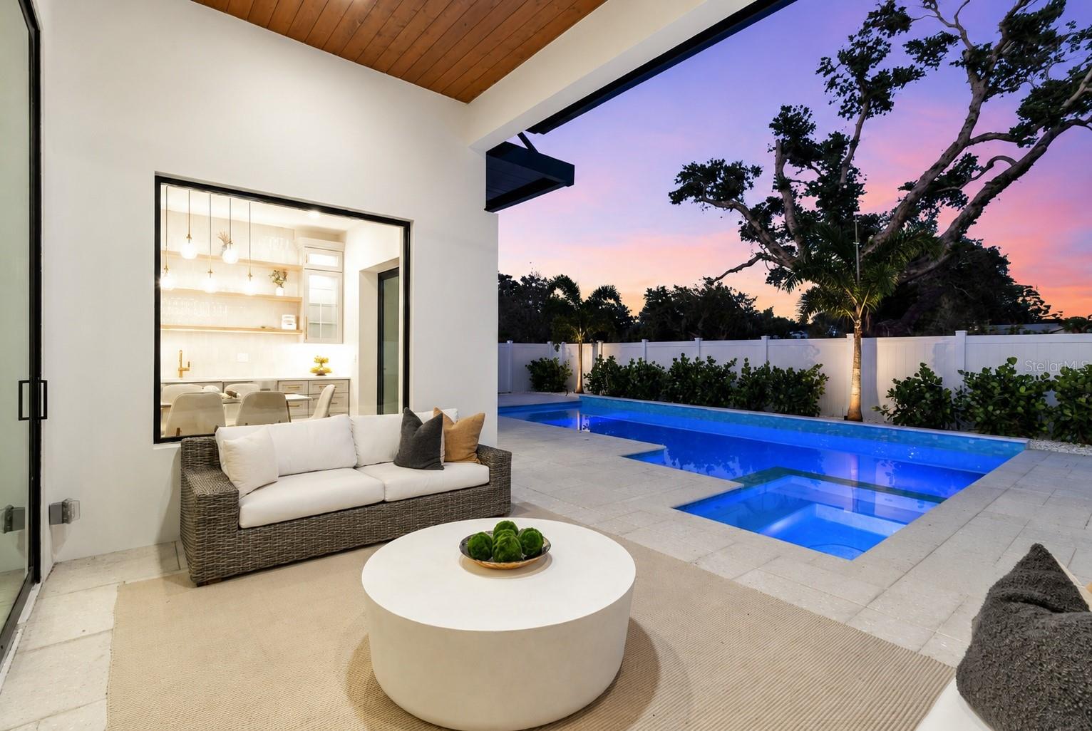 ARLINGTON PARK - Residential