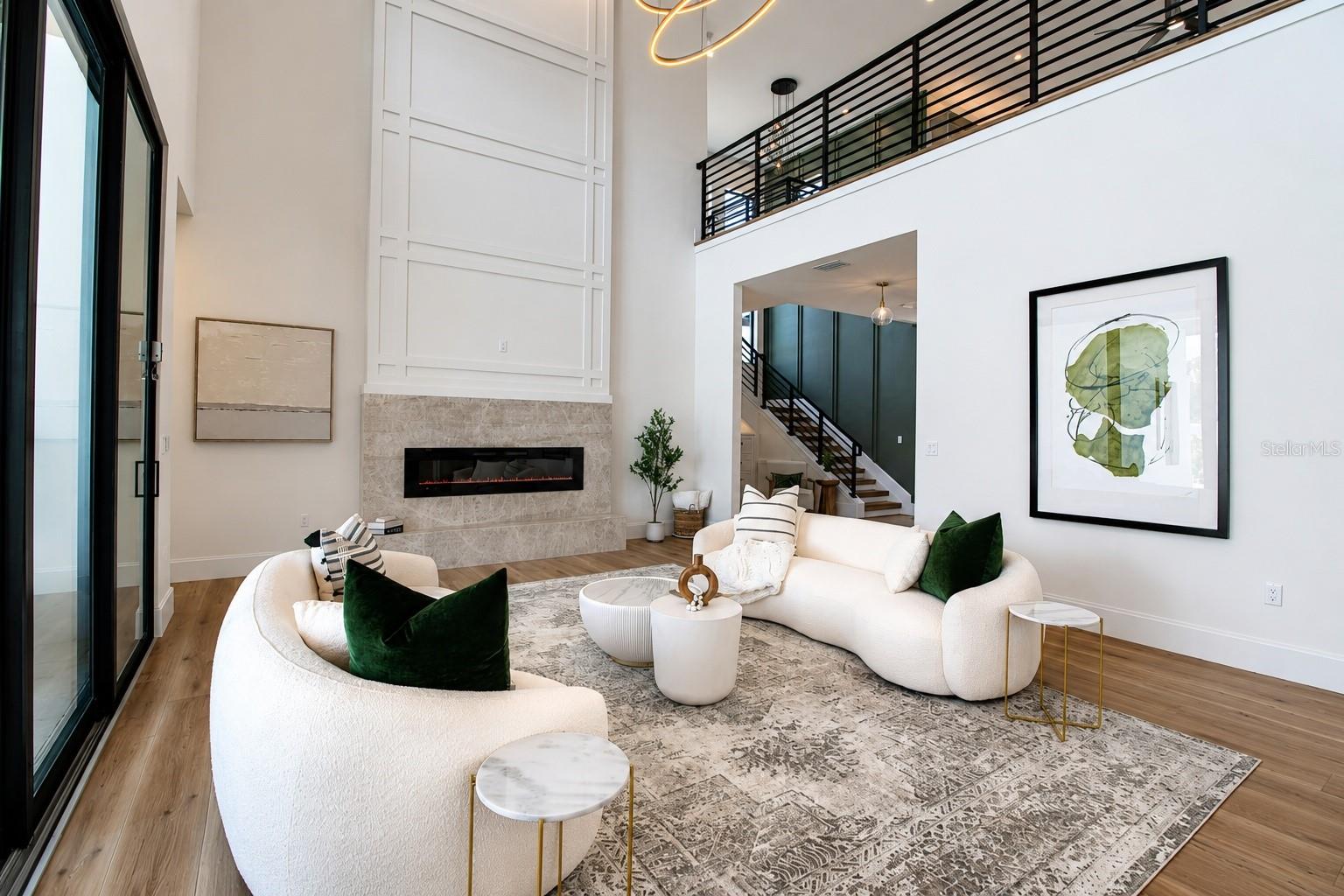ARLINGTON PARK - Residential