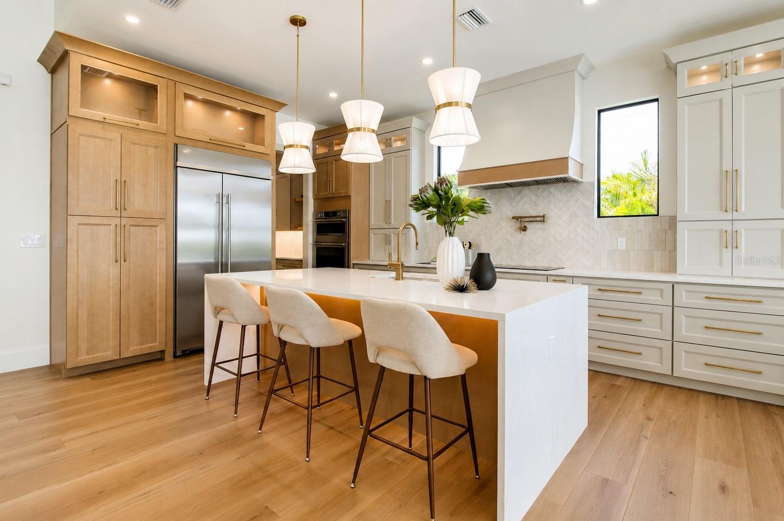 ARLINGTON PARK - Residential