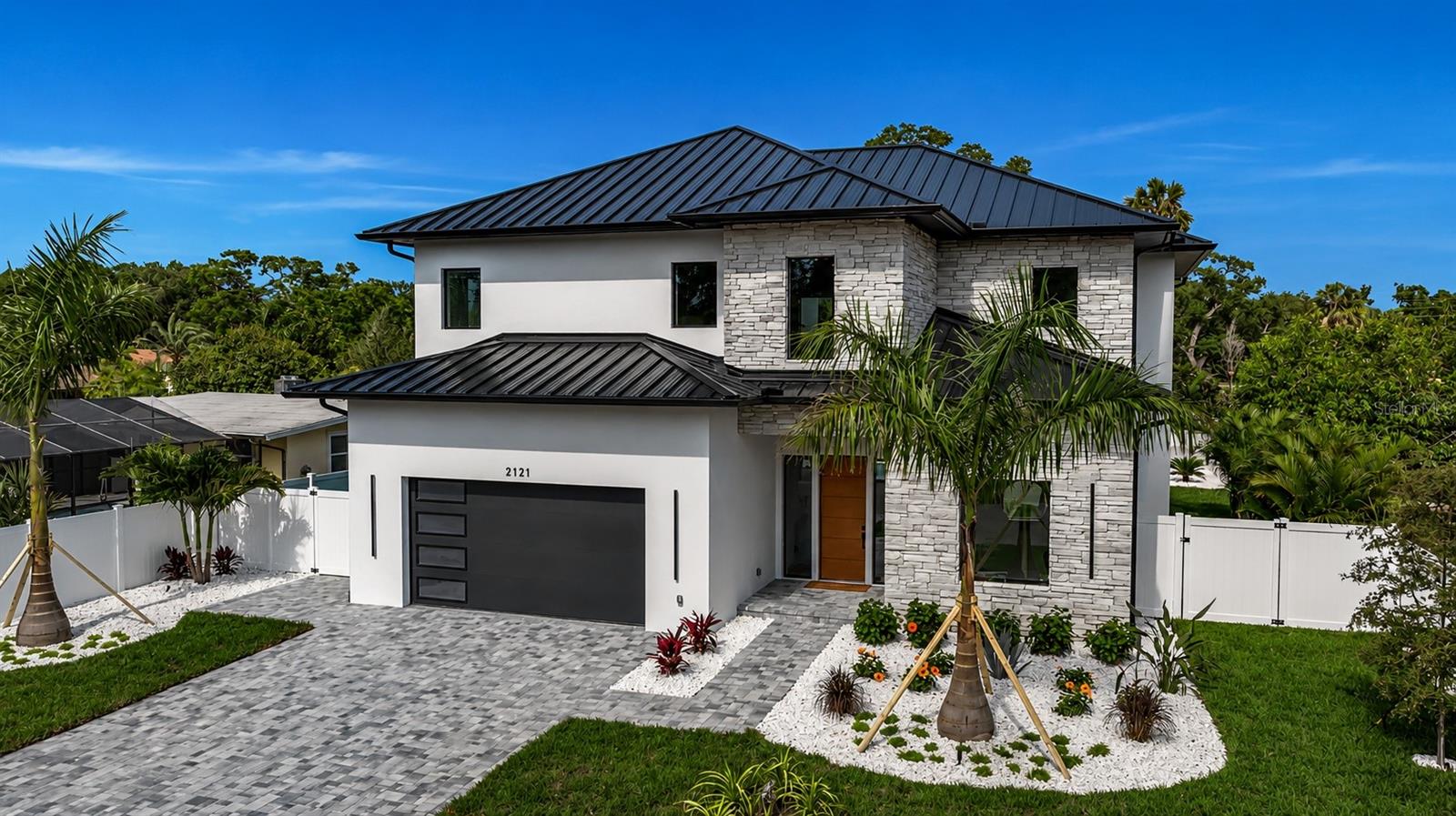 ARLINGTON PARK - Residential