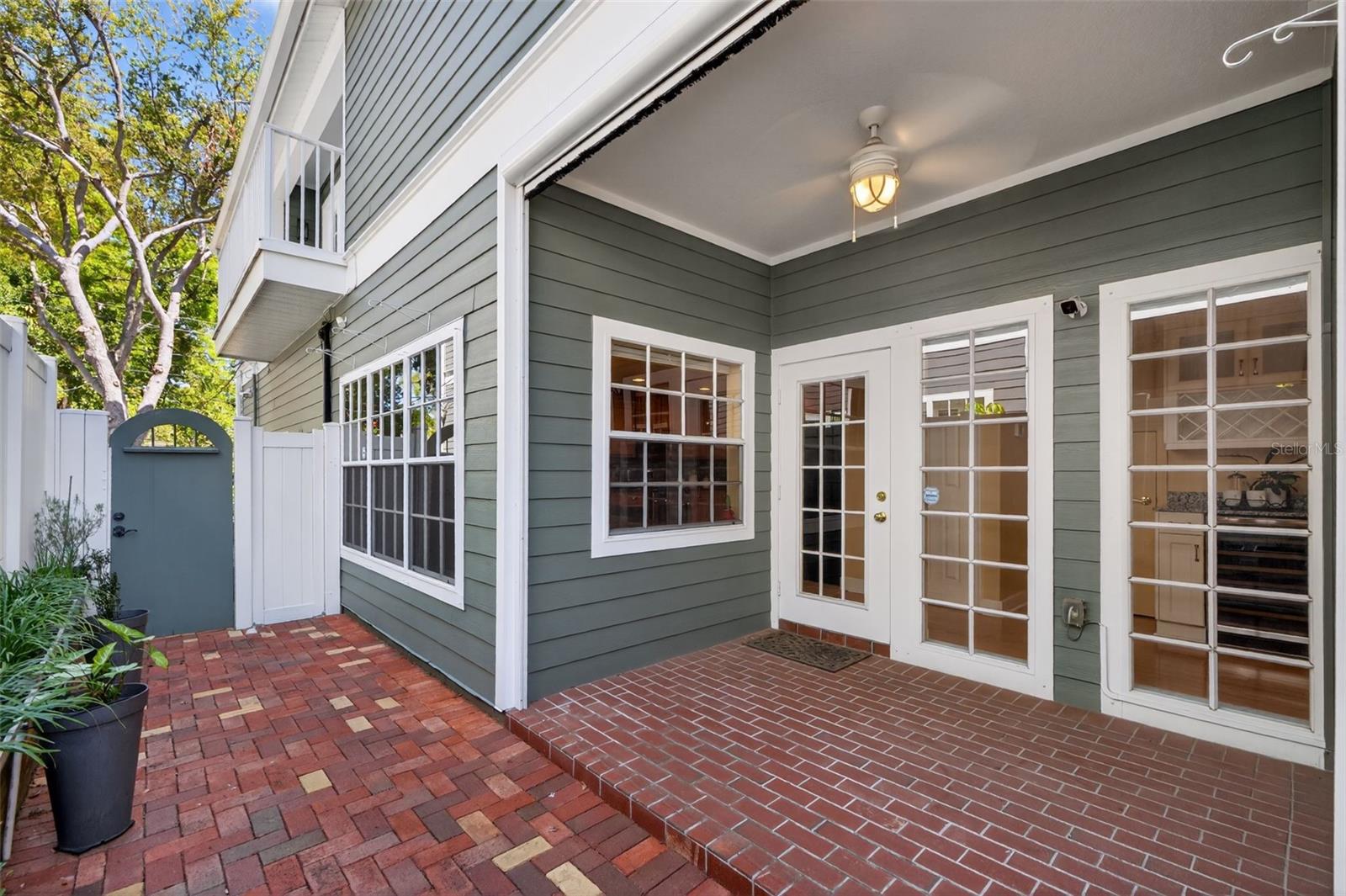 CRESCENT PARK HEIGHTS - Residential