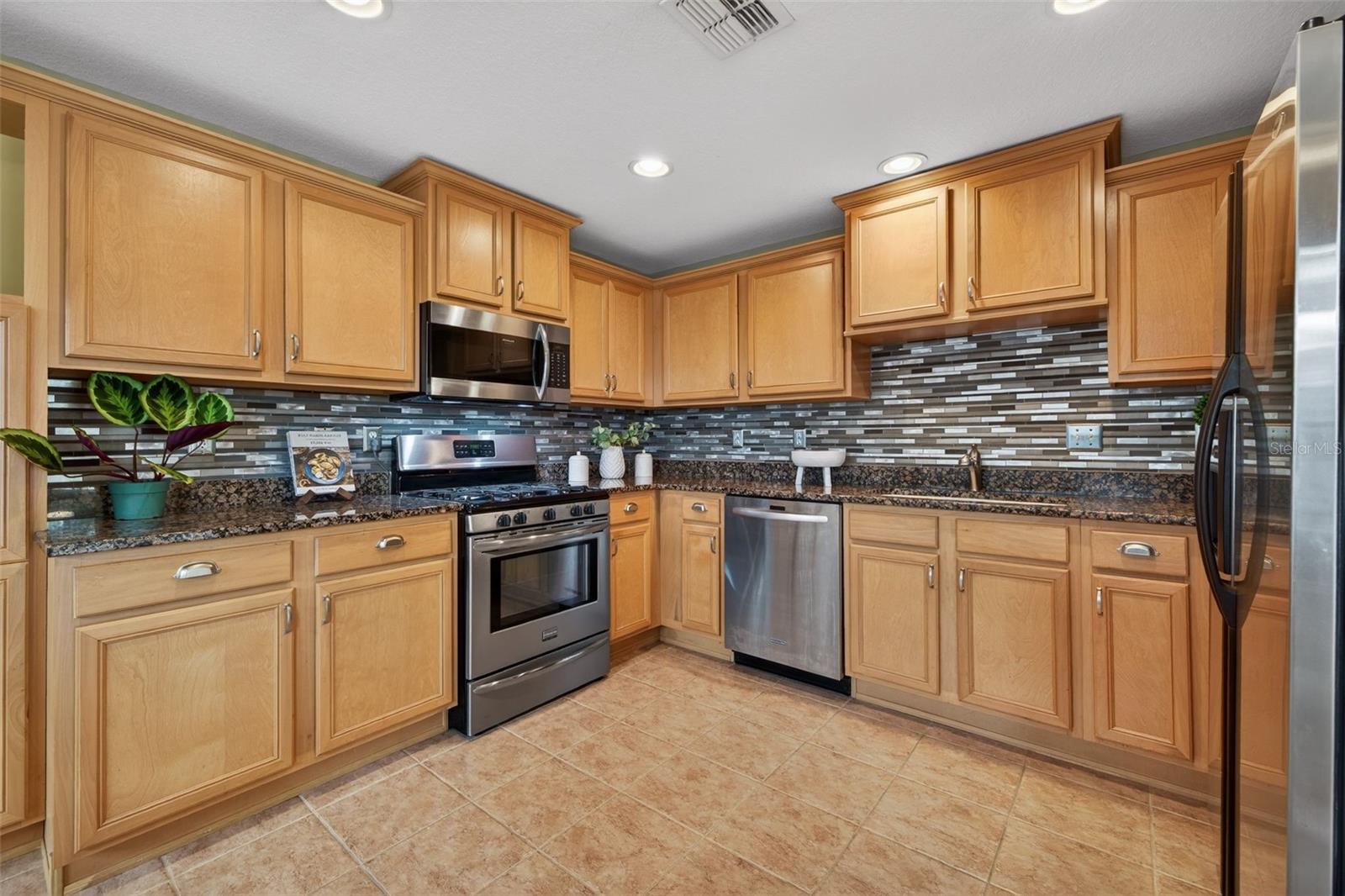 CRESCENT PARK HEIGHTS - Residential