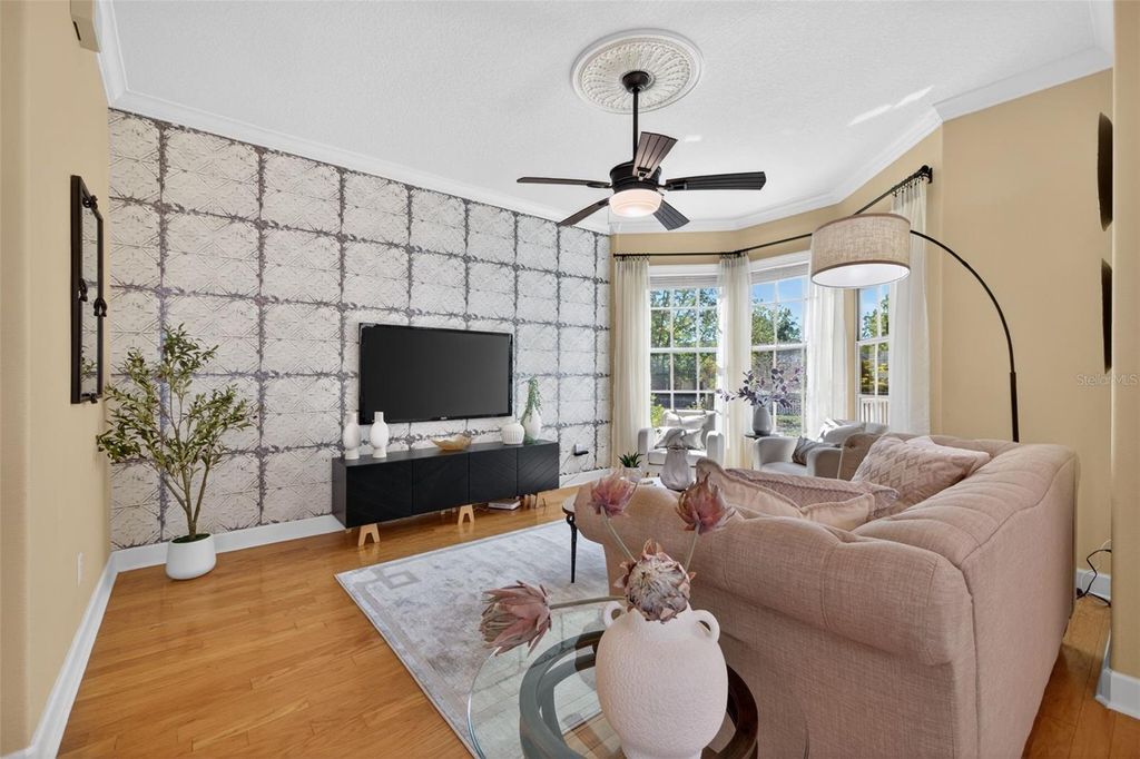 Photo of 603 24th Avenue N, St Petersburg, FL 33704 (MLS # TB8488943)