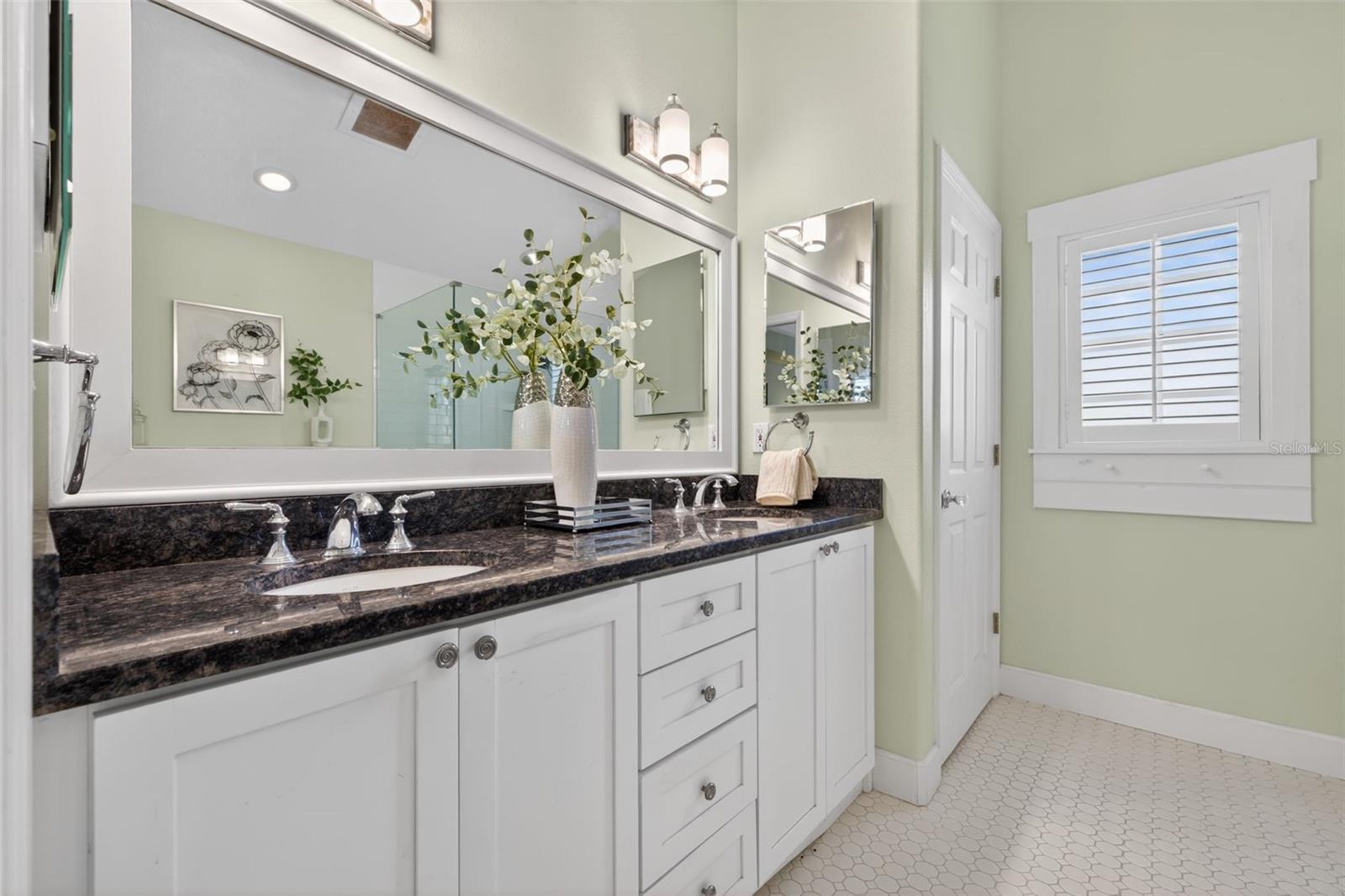 CRESCENT PARK HEIGHTS - Residential