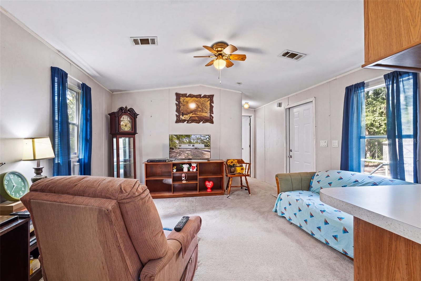 464 NE 526TH STREET
