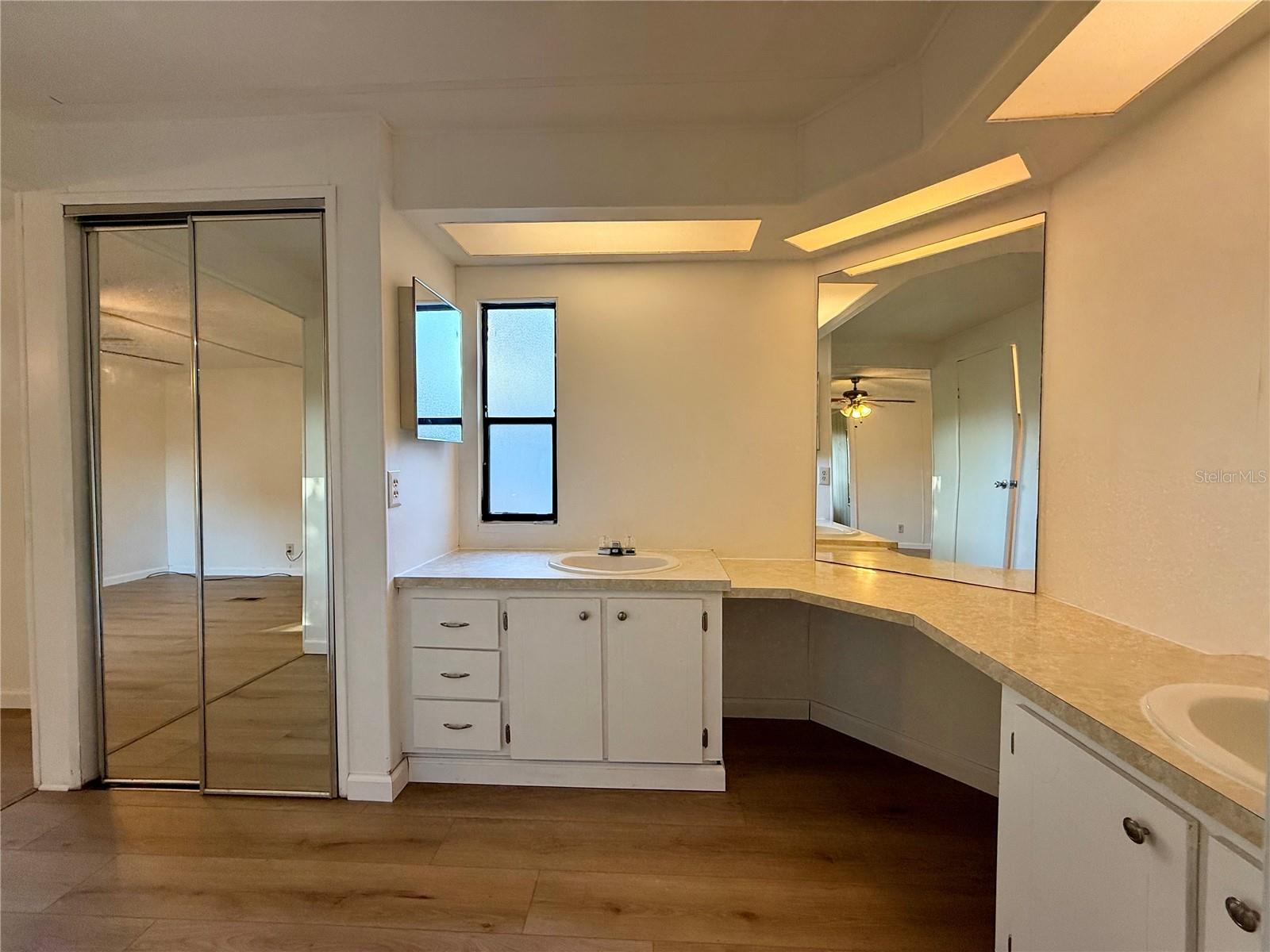 CONTINENTAL CAMPER RESS INCORP - Residential