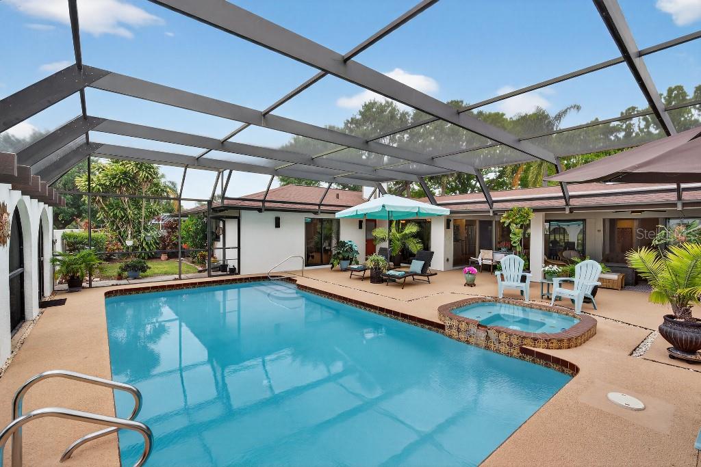 THE MEADOWS - Residential