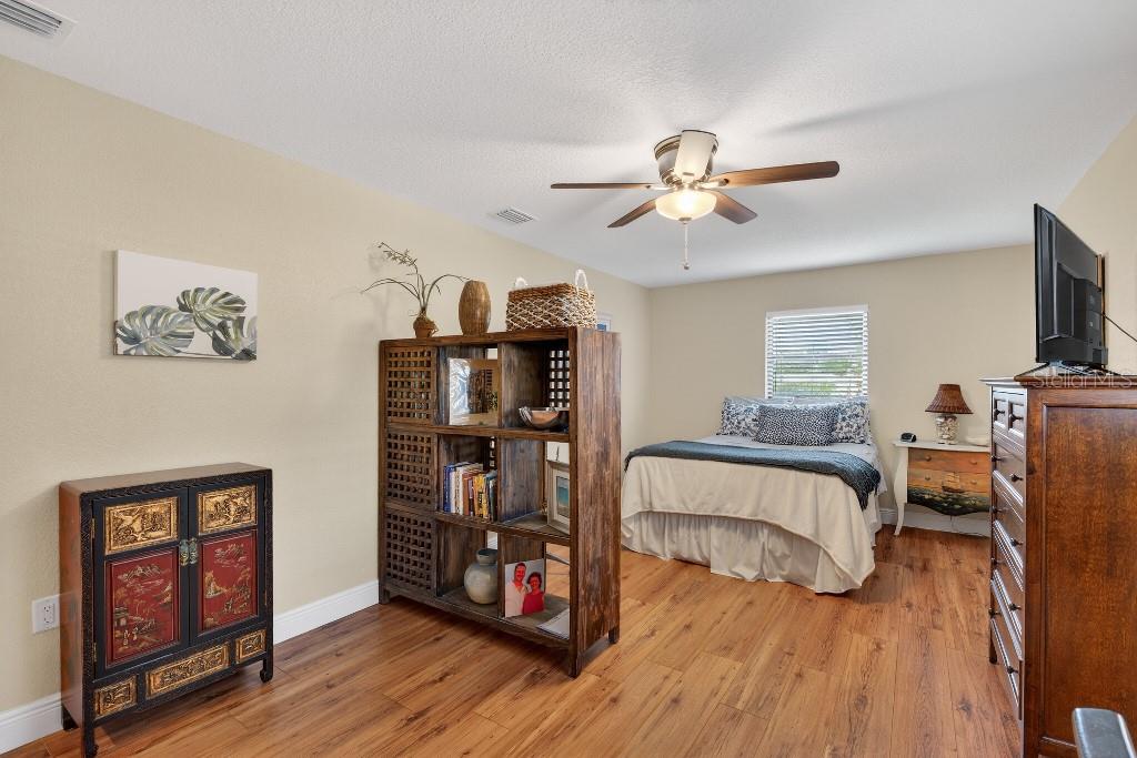 THE MEADOWS - Residential