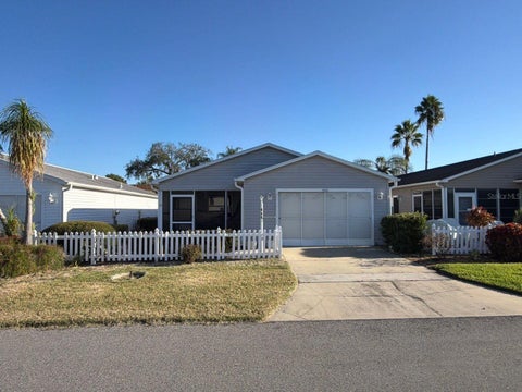 Photo of 468 Hildalgo Drive, The Villages, FL 32159 (MLS # O6451629)