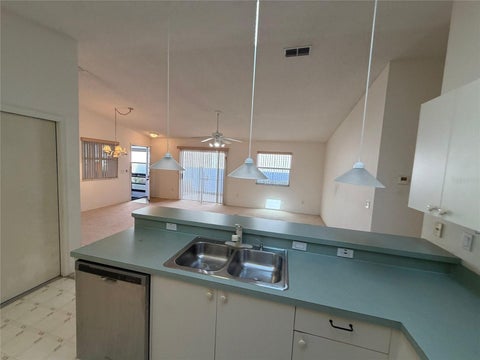 Tiny photo for 468 Hildalgo Drive, The Villages, FL 32159 (MLS # O6451629)