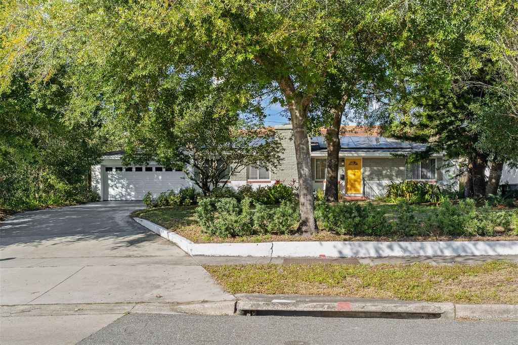 Photo of 1201 Nottingham Street, Orlando, FL 32803 (MLS # O6377220)