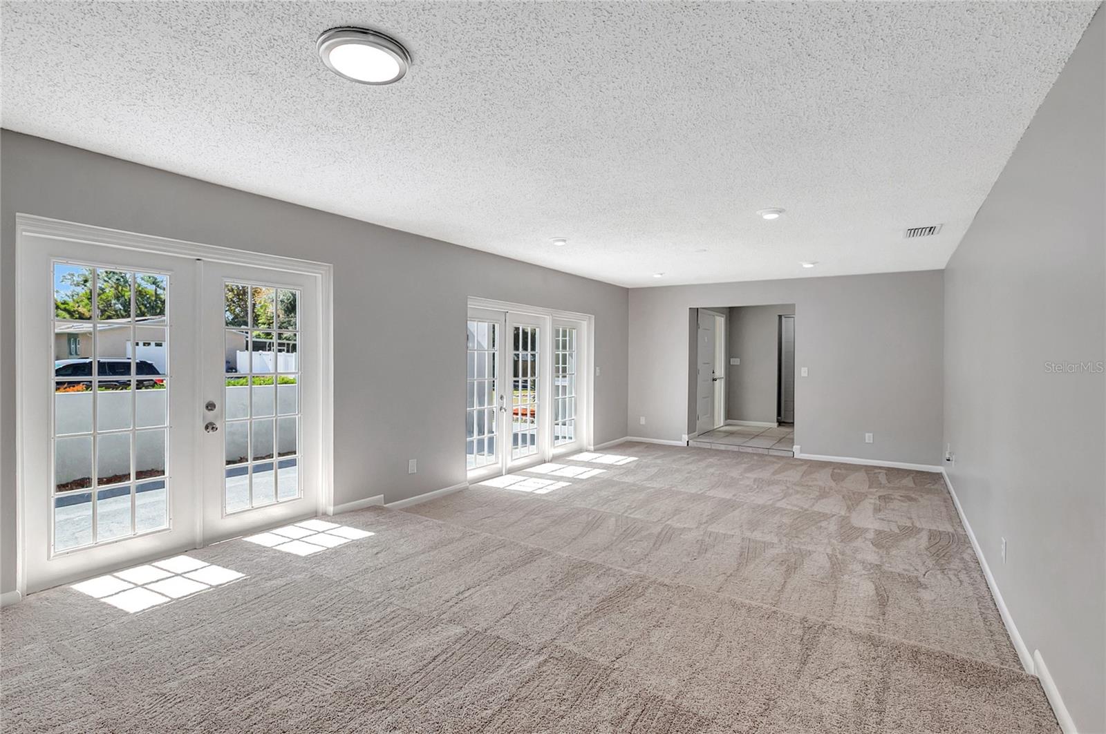 ROLLING MEADOWS - Residential