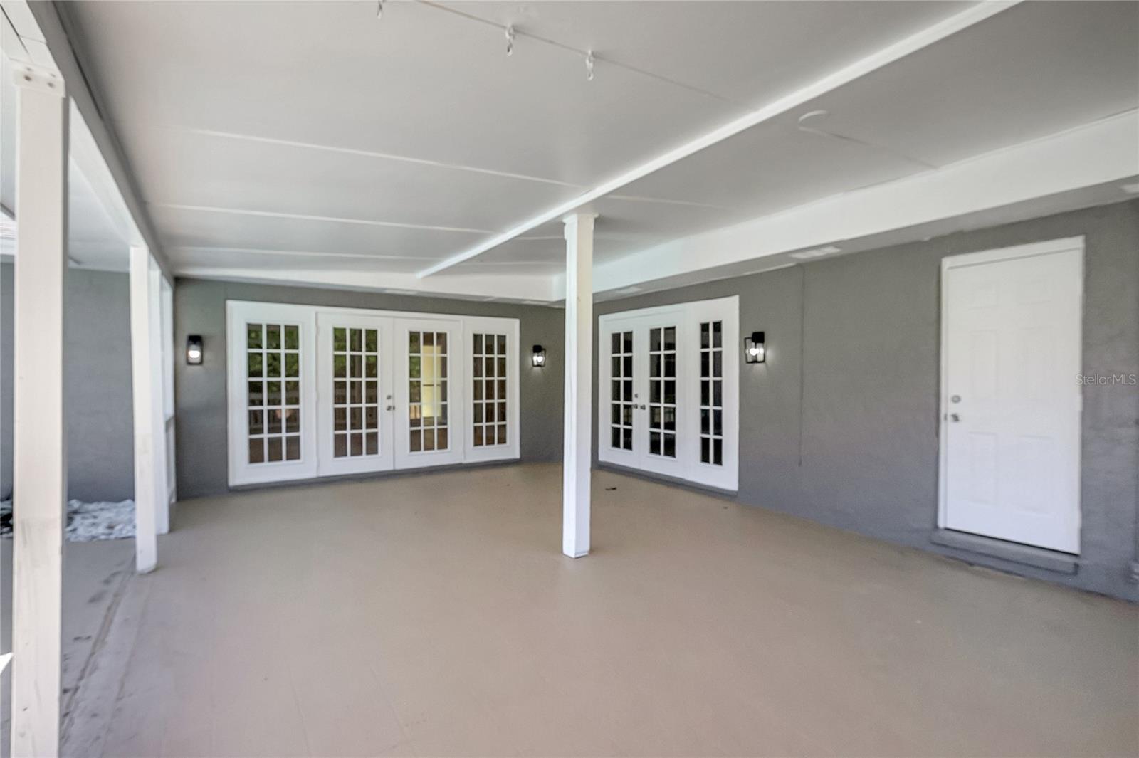 ROLLING MEADOWS - Residential