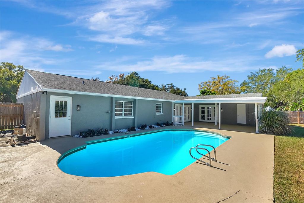 Photo of 114 Barkfield Street, Brandon, FL 33511 (MLS # TB8448489)