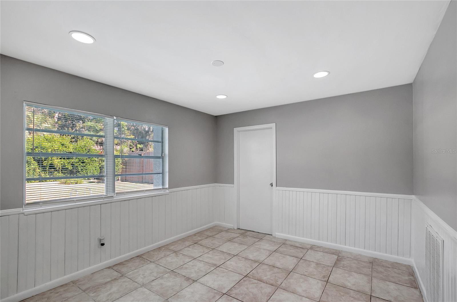 ROLLING MEADOWS - Residential