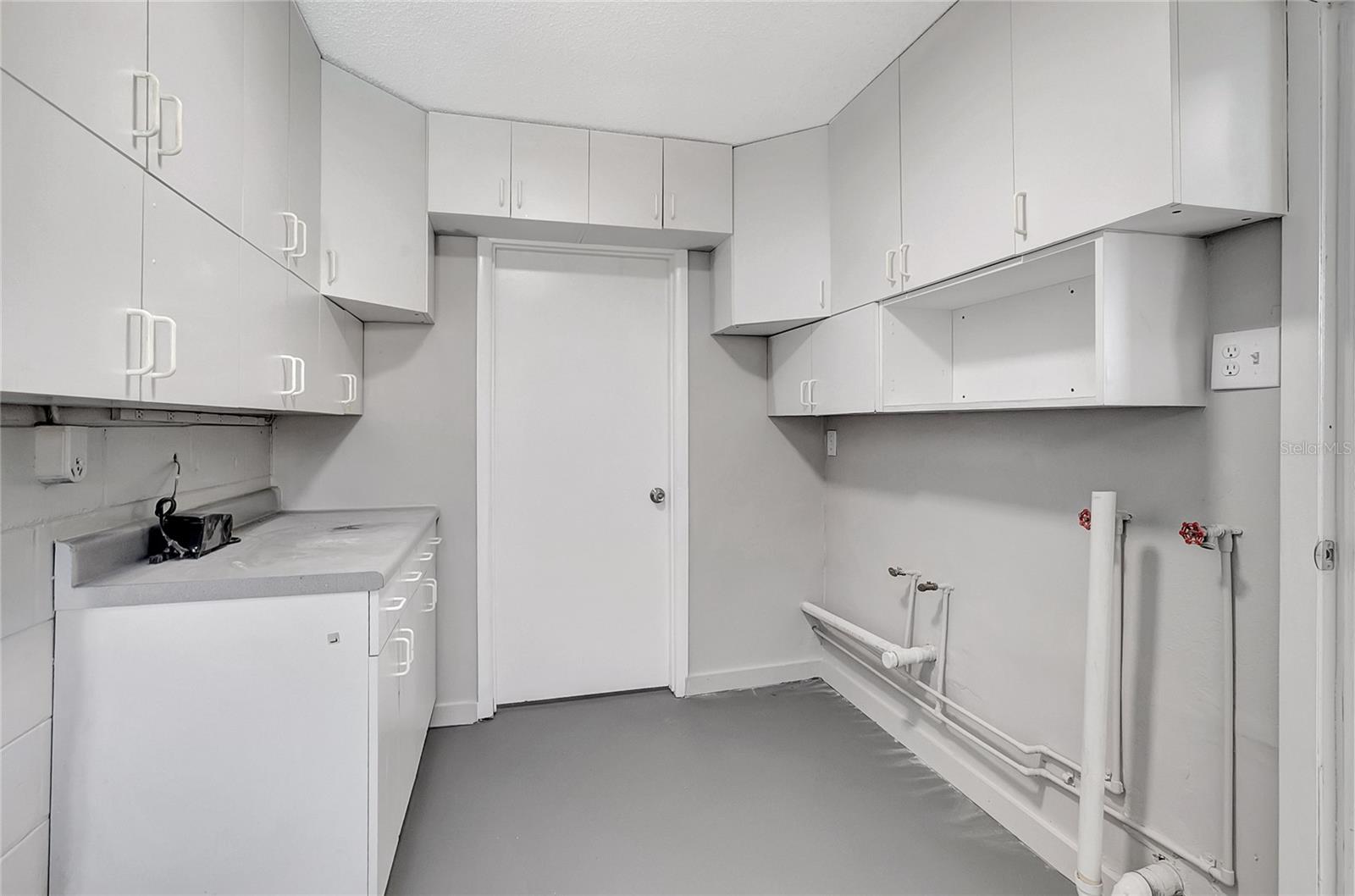 ROLLING MEADOWS - Residential