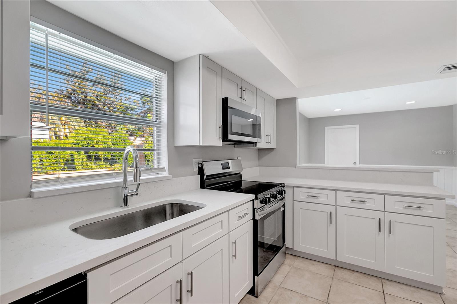 ROLLING MEADOWS - Residential