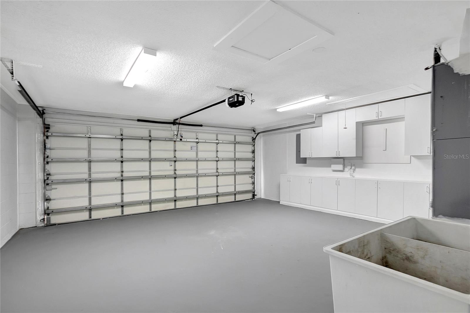 ROLLING MEADOWS - Residential