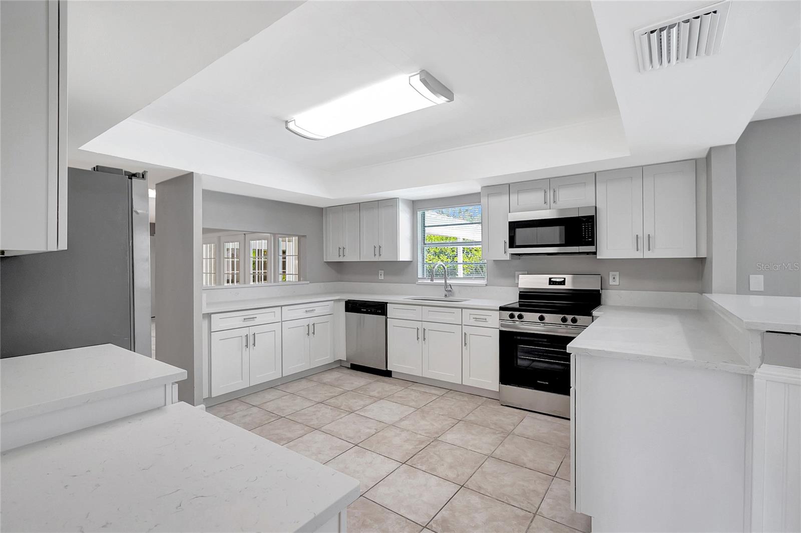 ROLLING MEADOWS - Residential