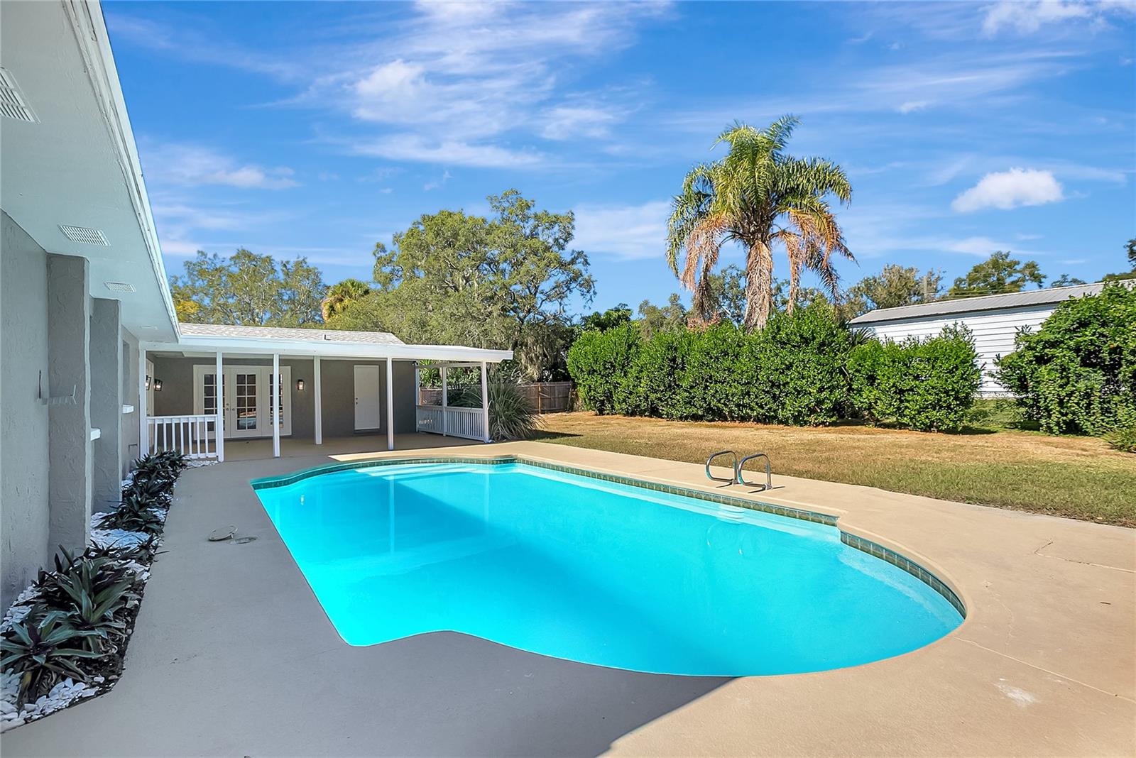 ROLLING MEADOWS - Residential