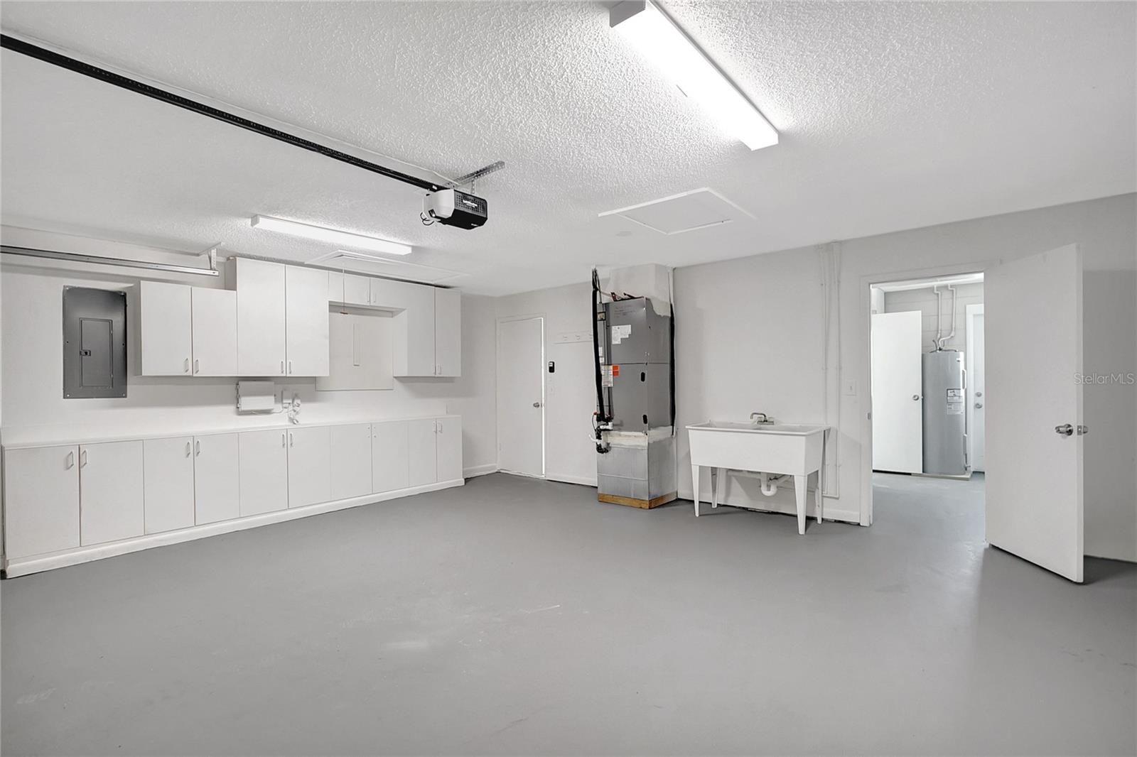 ROLLING MEADOWS - Residential