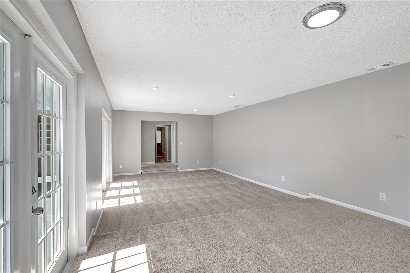 ROLLING MEADOWS - Residential