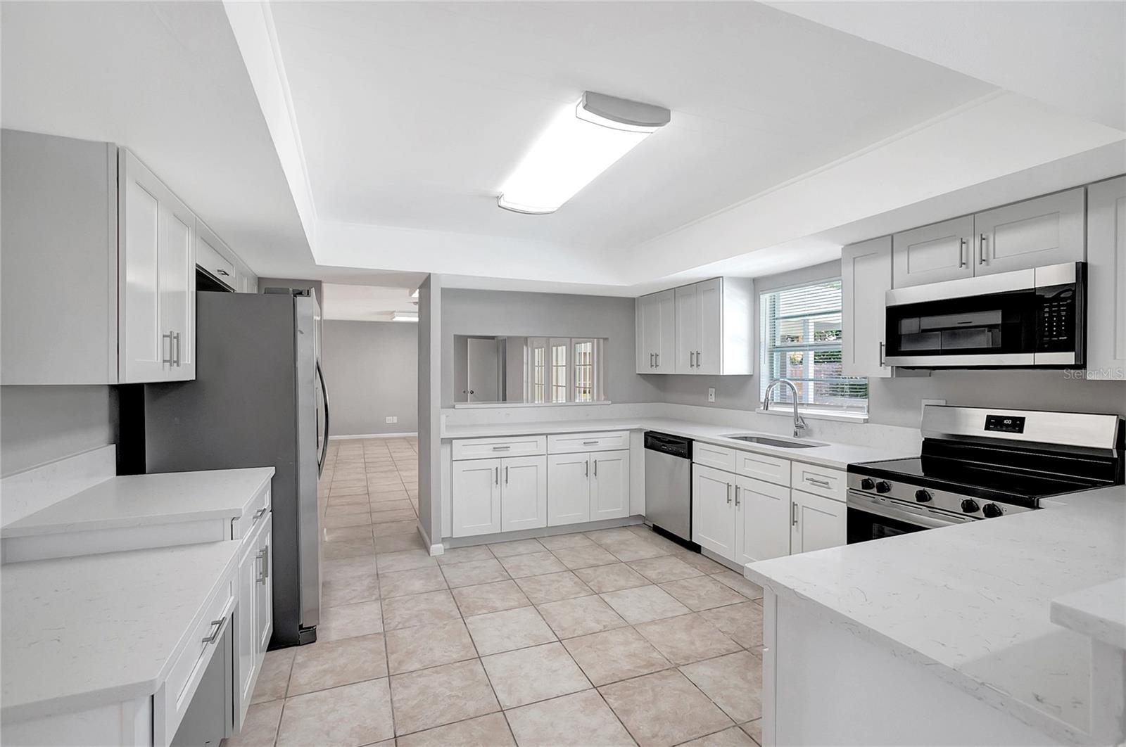 ROLLING MEADOWS - Residential