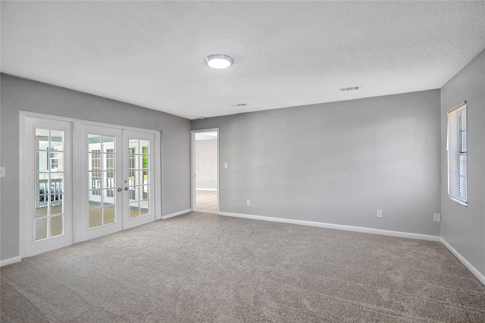 ROLLING MEADOWS - Residential