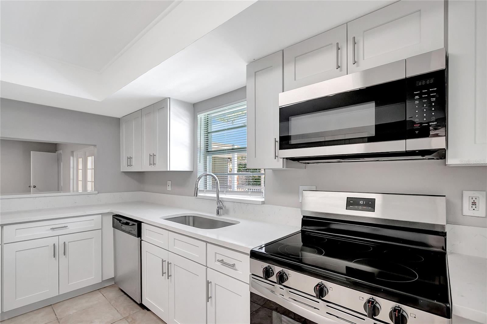 ROLLING MEADOWS - Residential