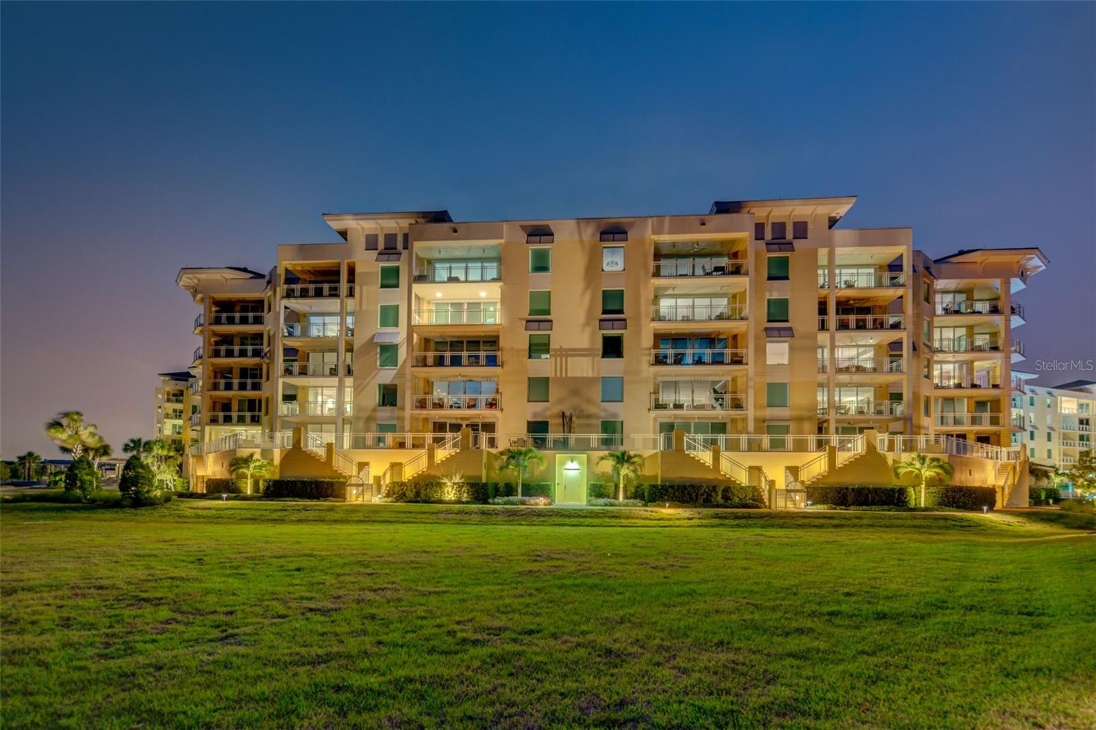 SUNSET POINTE AT COLLANY KEY III CONDO - Residential