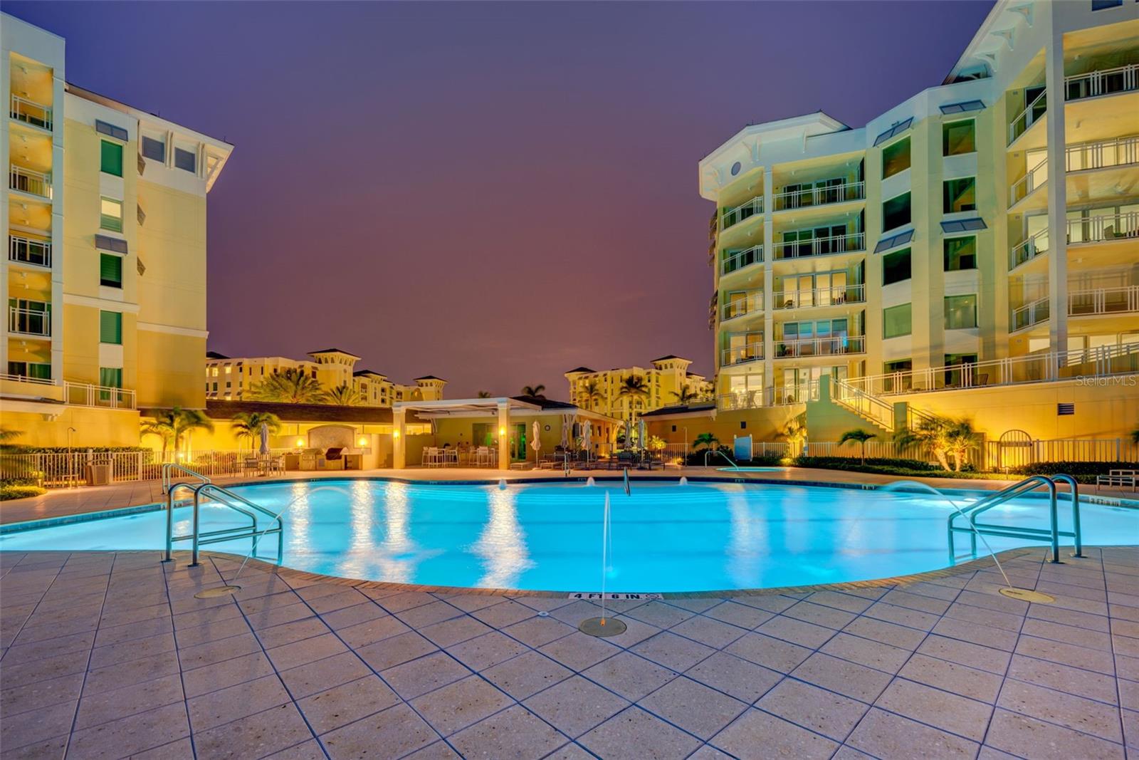 SUNSET POINTE AT COLLANY KEY III CONDO - Residential