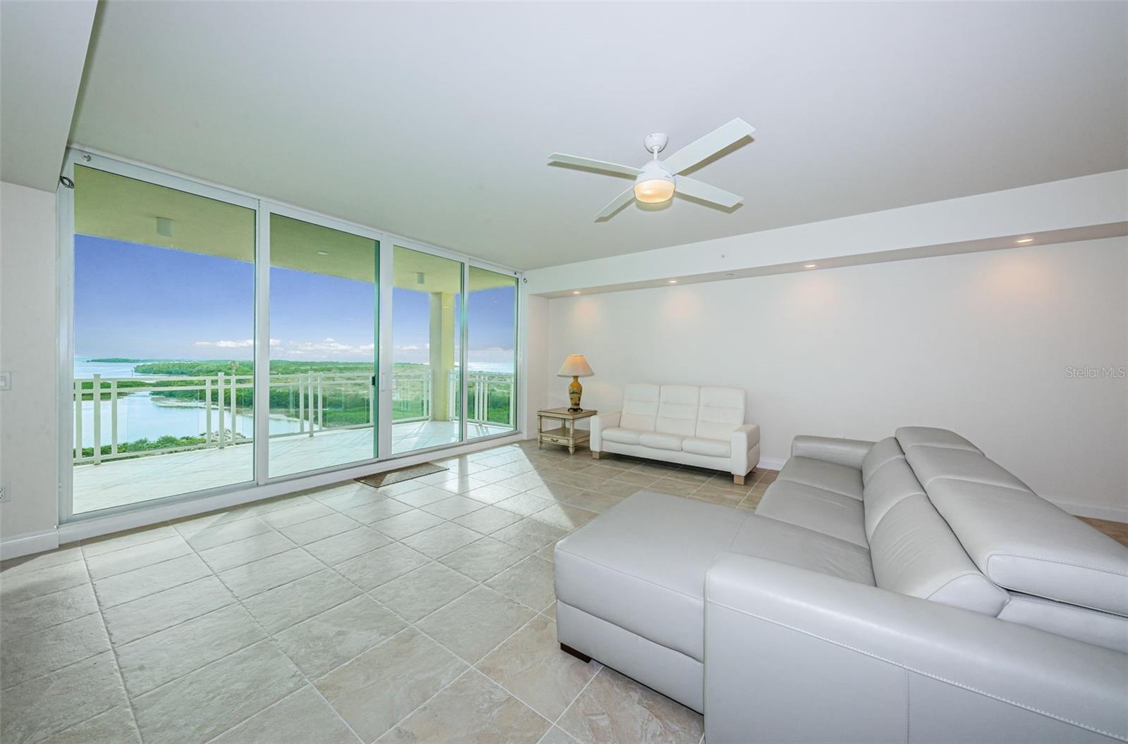 SUNSET POINTE AT COLLANY KEY III CONDO - Residential