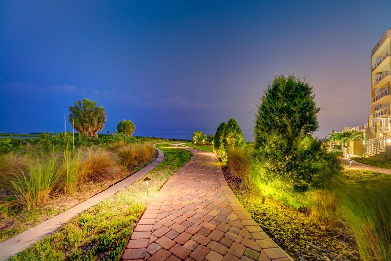 SUNSET POINTE AT COLLANY KEY III CONDO - Residential