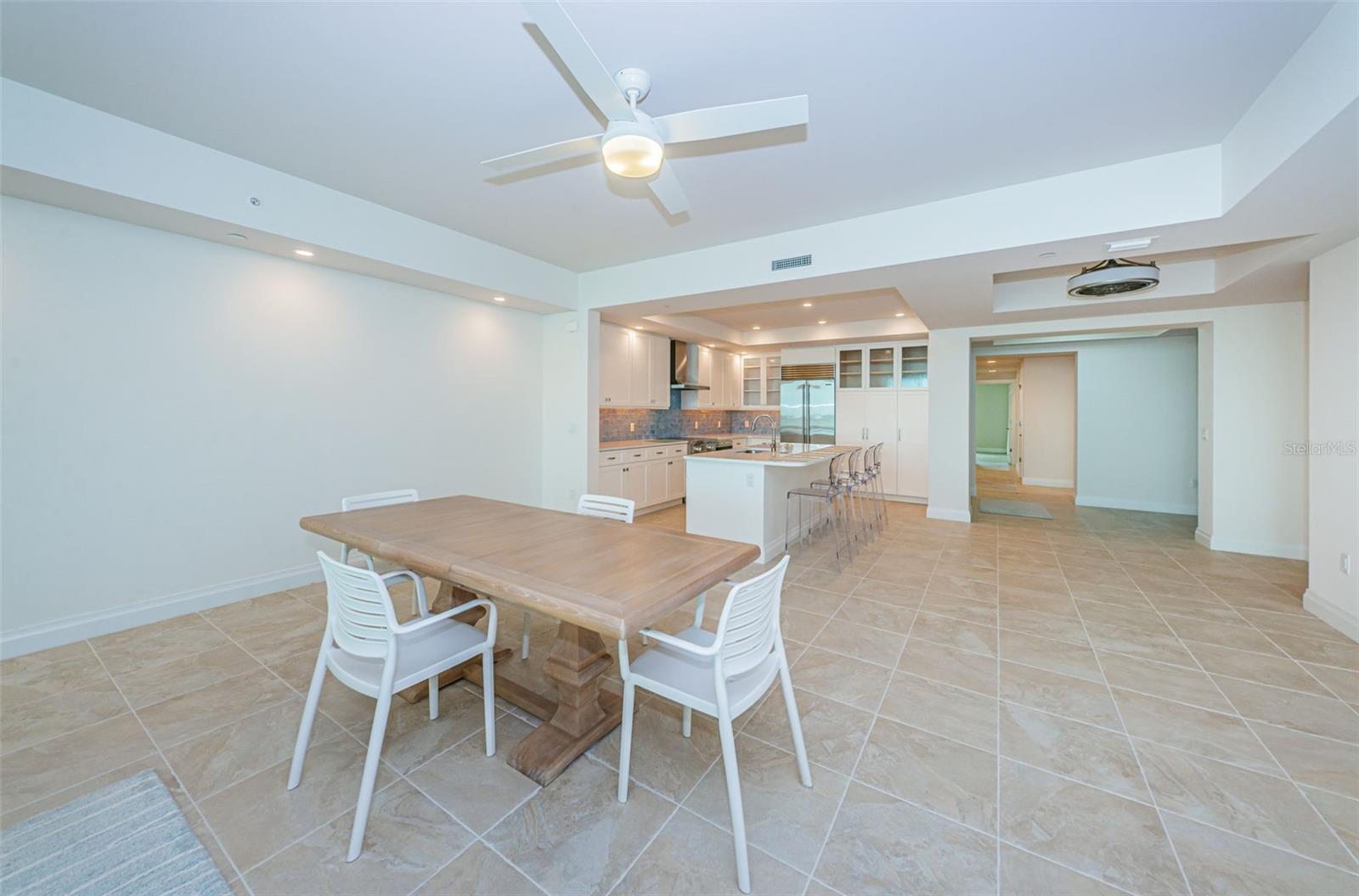 SUNSET POINTE AT COLLANY KEY III CONDO - Residential