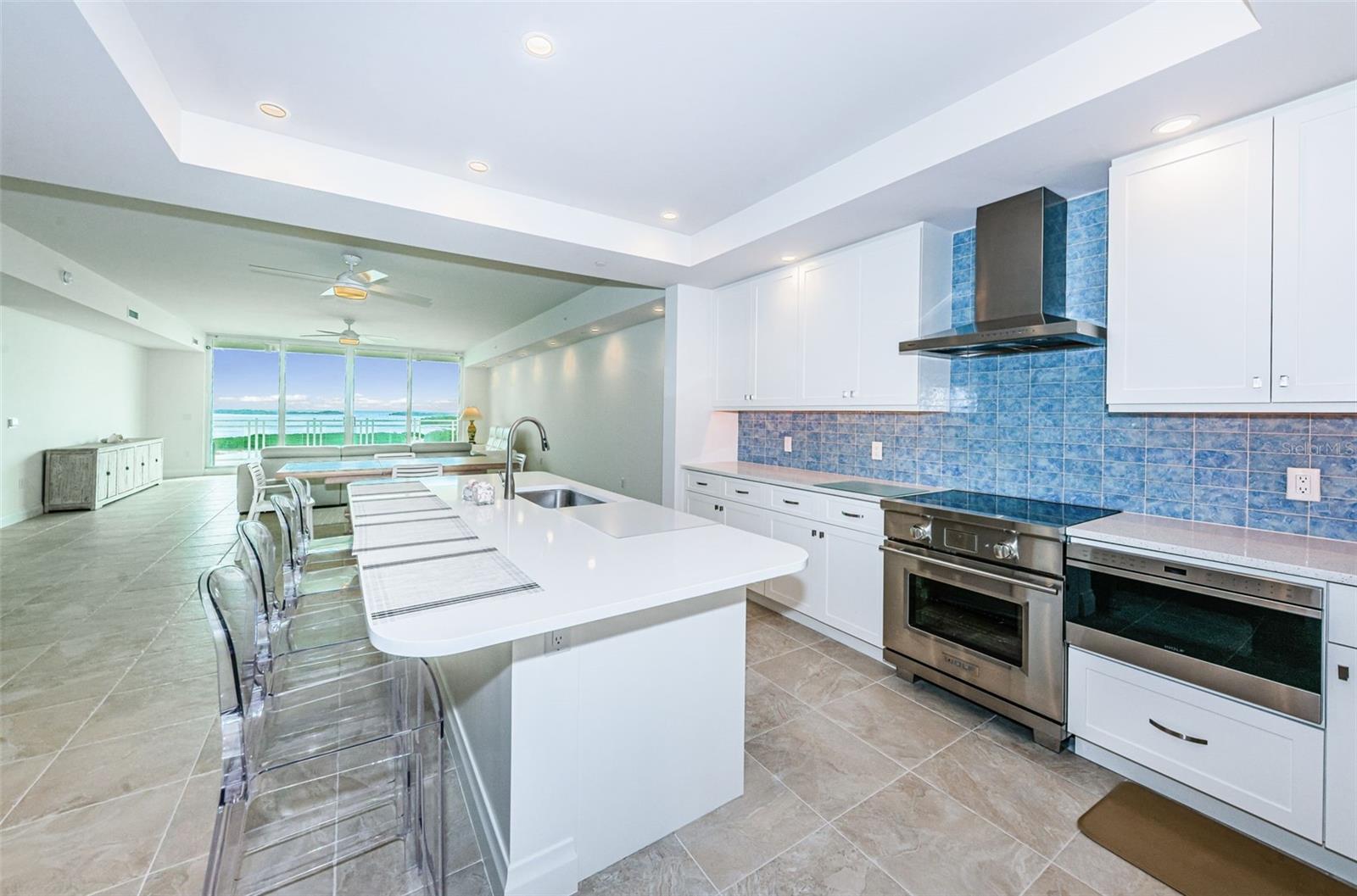 SUNSET POINTE AT COLLANY KEY III CONDO - Residential